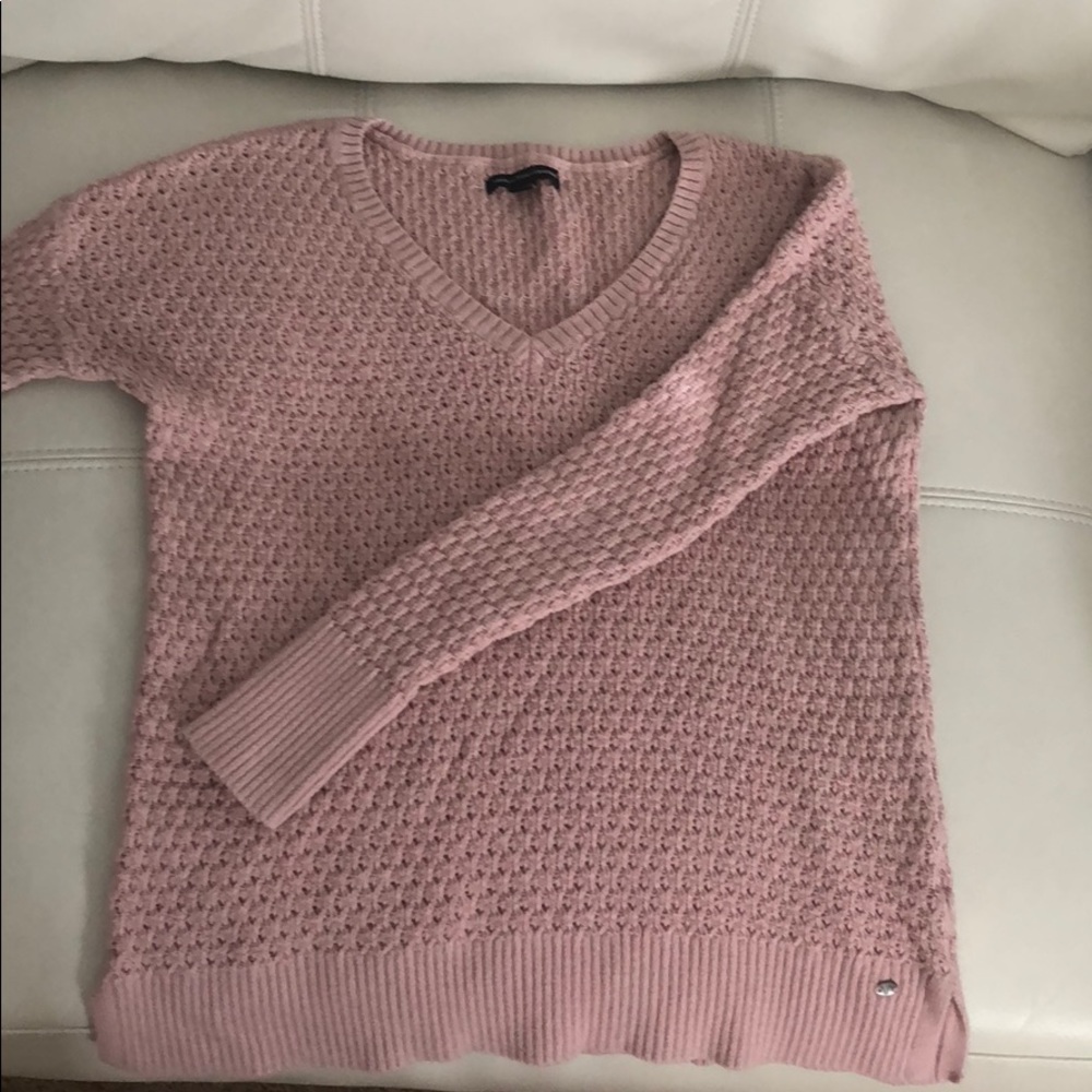 Blush-colored American Eagle V-Neck Sweater (S)